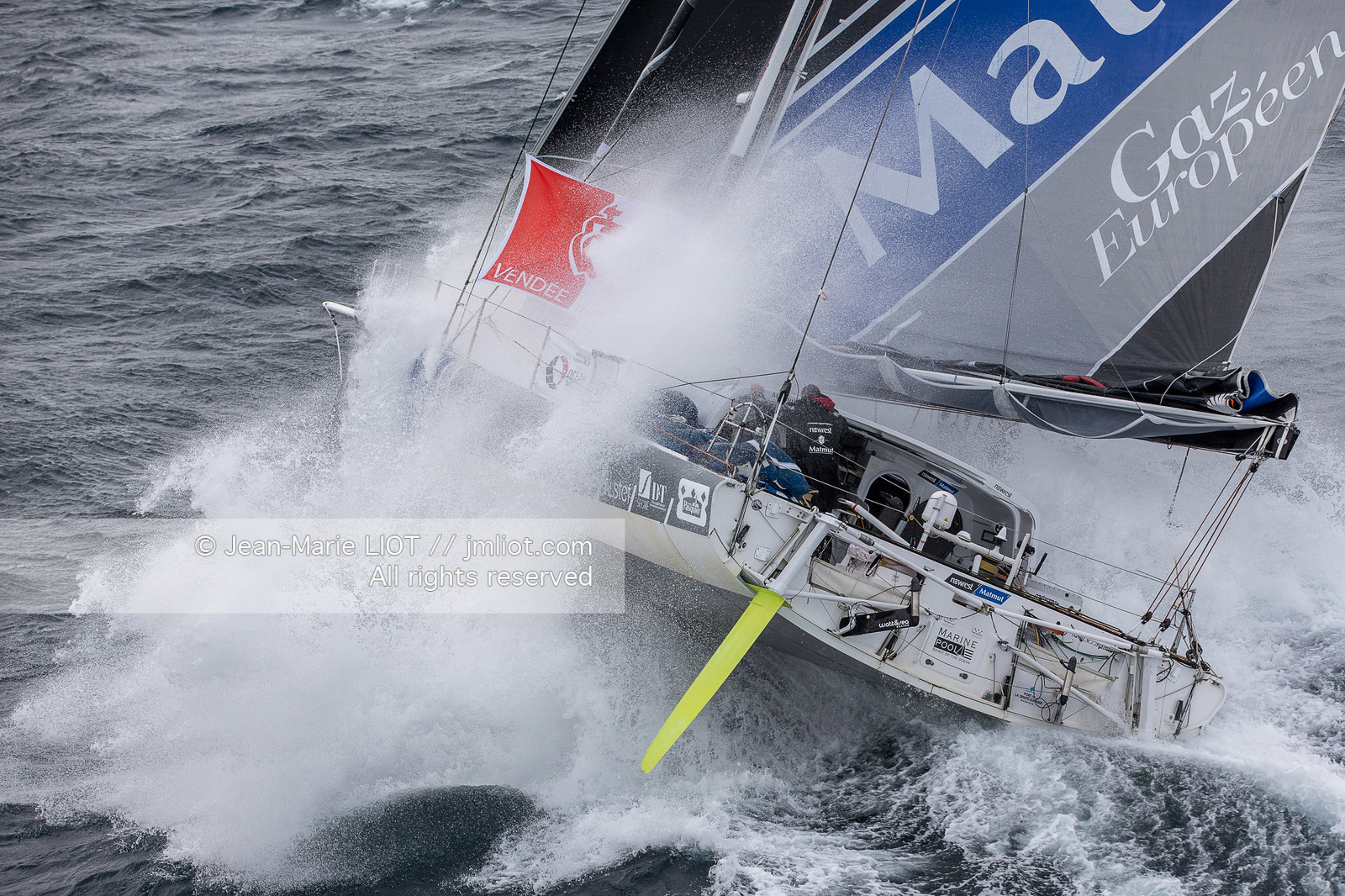 FABRICE AMEDEO - NEWREST-MATMUT - VENDEE GLOBE 2016-2017