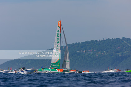 ROUTE DU RHUM 2010 - FRANCK CAMMAS - ARRIVEE