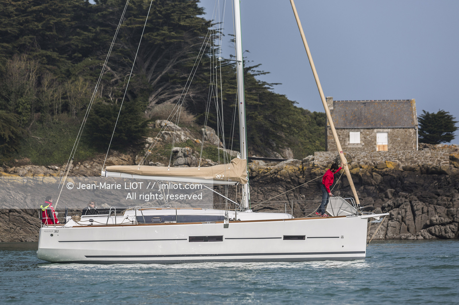VOILE MAGAZINE - 100 MILLES A BORD