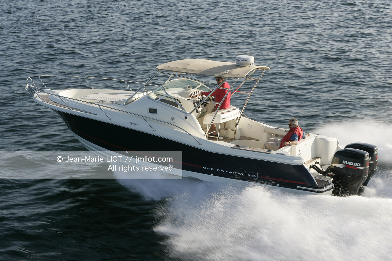 MOTONAUTISME - JEANNEAU CAP CAMARAT 925