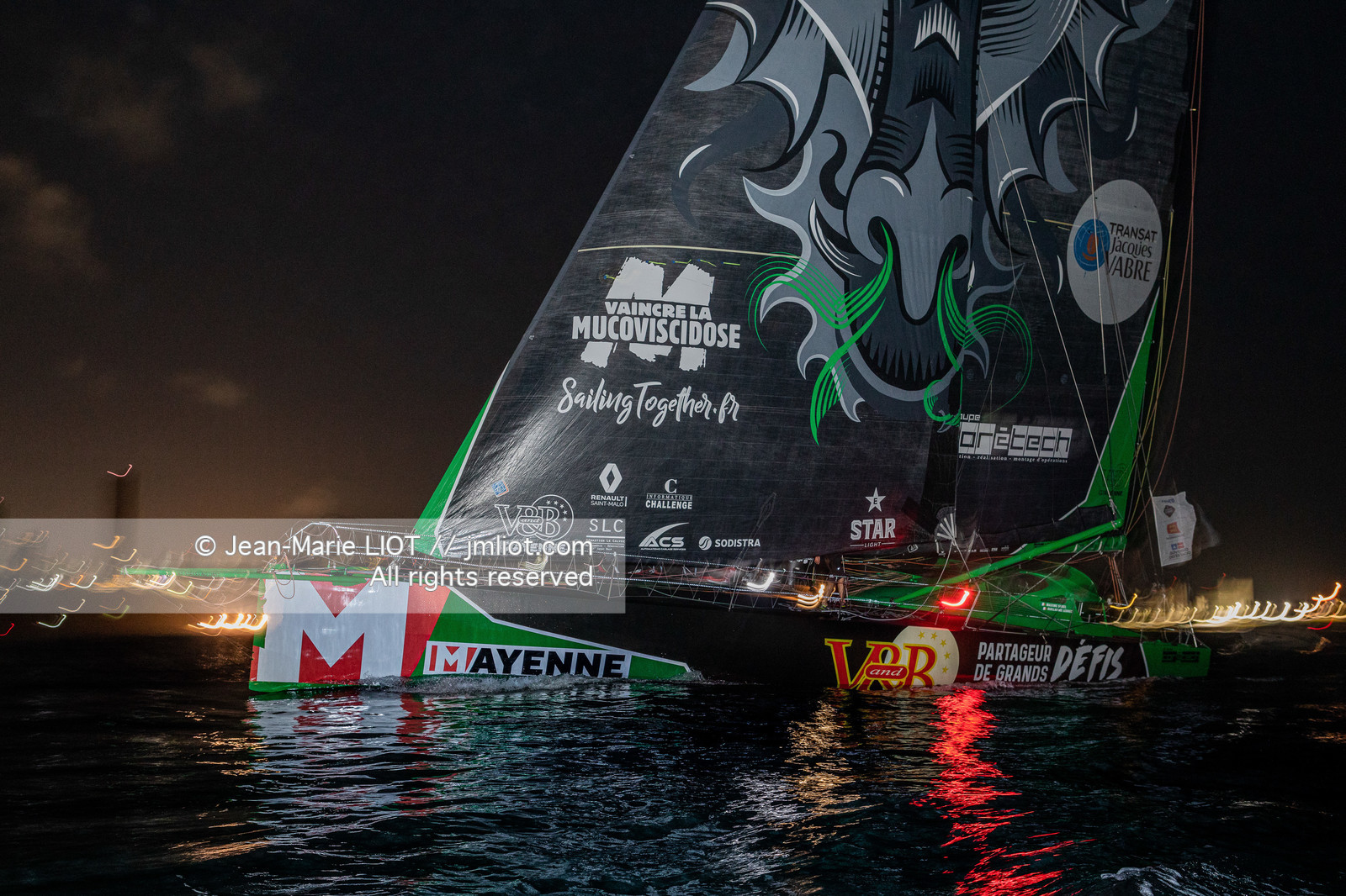 Transat Jacques Vabre 2019, arrivée à Salvador de Bahia, de Maxime Sorel et Guillaume Le Brec à bord de l'Imoca V and B le 12 novembre 2019.Photo © Jean-Marie Liot   AleA.