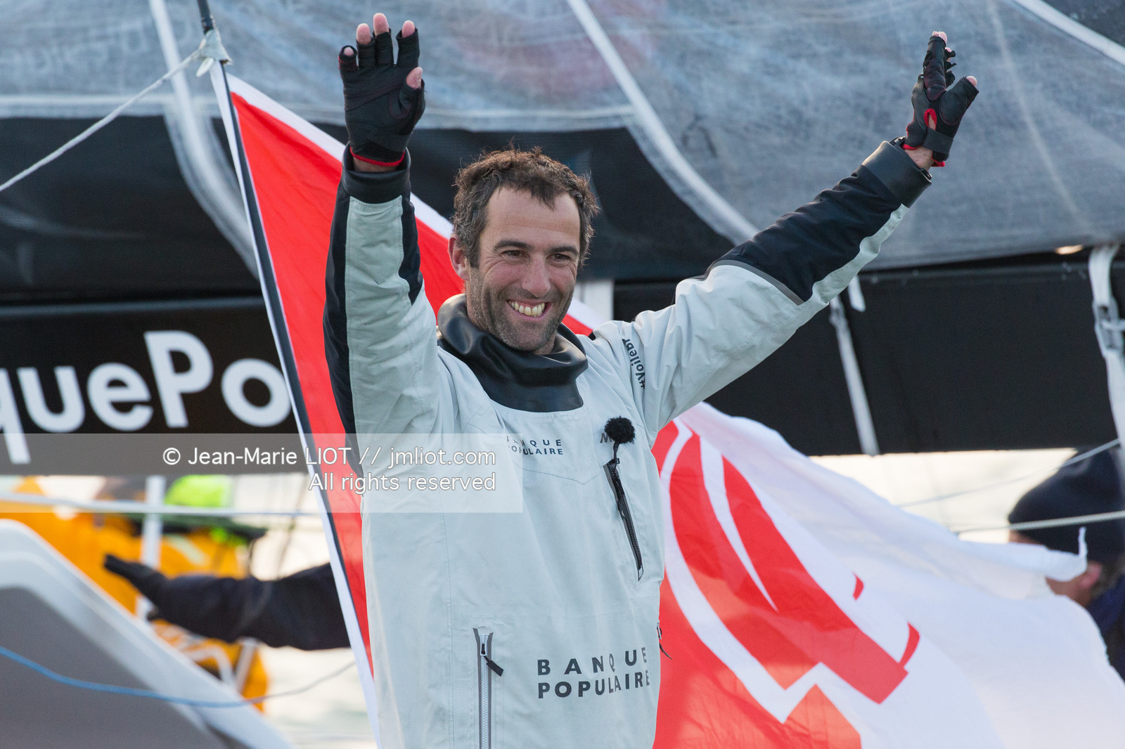 Les Sables d'Olonne, le 19 janvier 2017 arrivée d'Armel Le Cléac'h (FR) skipper de l'imoca Banque Populaire arrive 1er du Vendee globe 2016-2017. Photo © Jean-Marie Liot   DPPI
