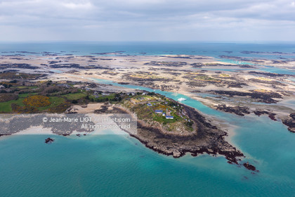 LES ILES CHAUSEY
