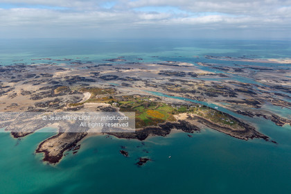 LES ILES CHAUSEY