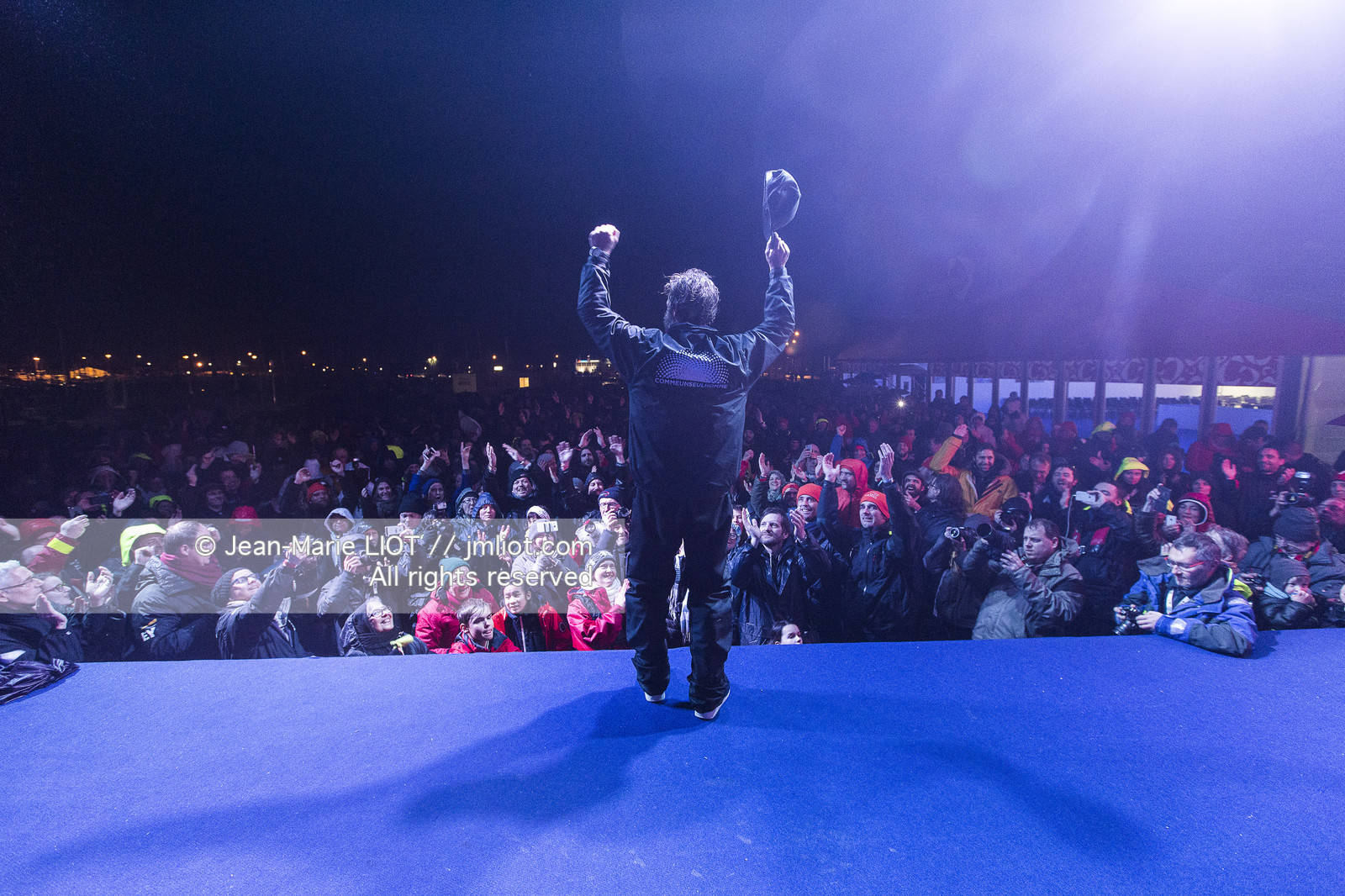 VENDEE GLOBE 2016-2017 - ARRIVEE ERIC BELLION - COMME UN SEUL HOMME