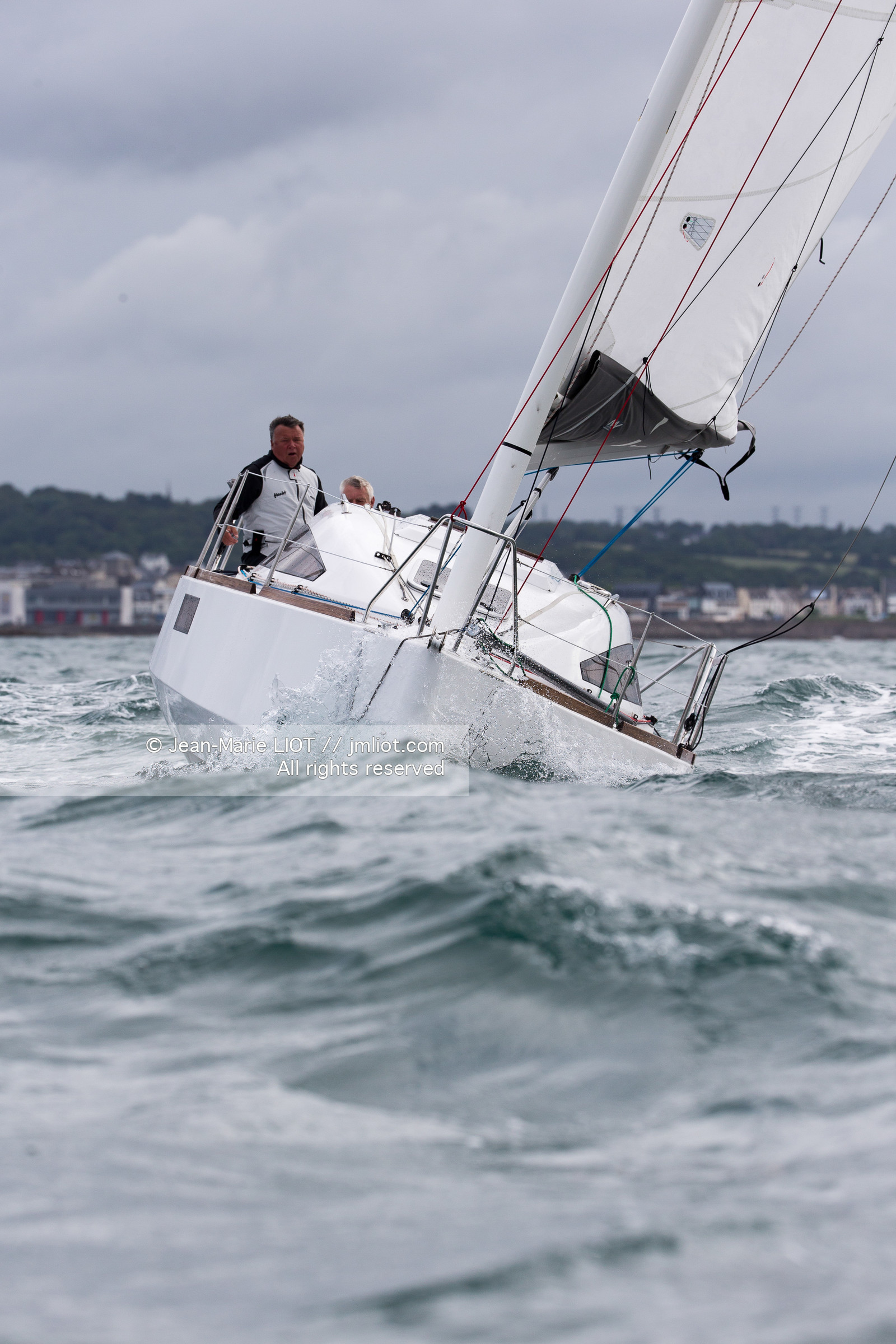 IKONE 750 - YACHT MAGAZINE ALLEMAGNE