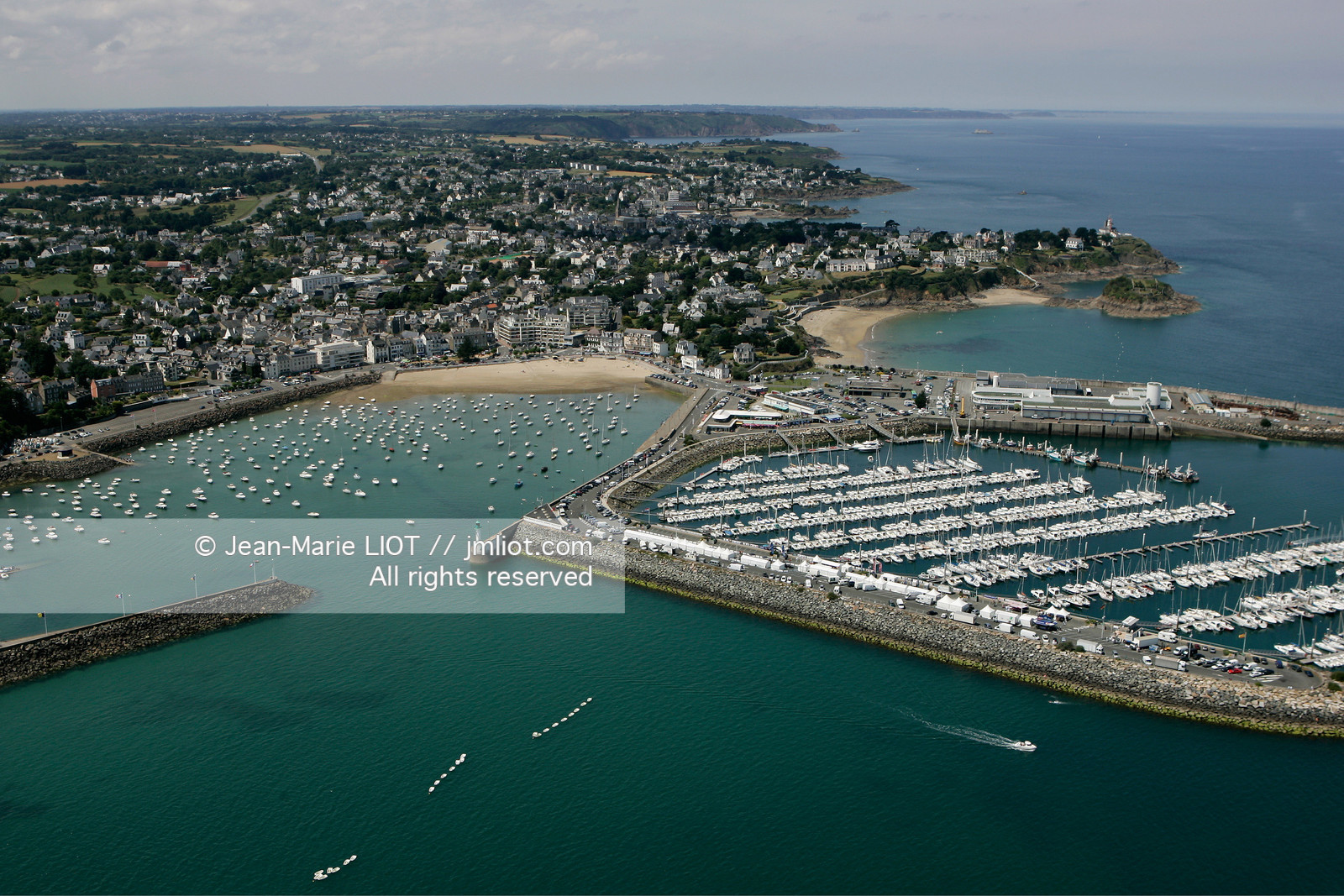 PHOTO © JEAN-MARIE LIOT.SAINT-QUAY-PORTRIEUX ....