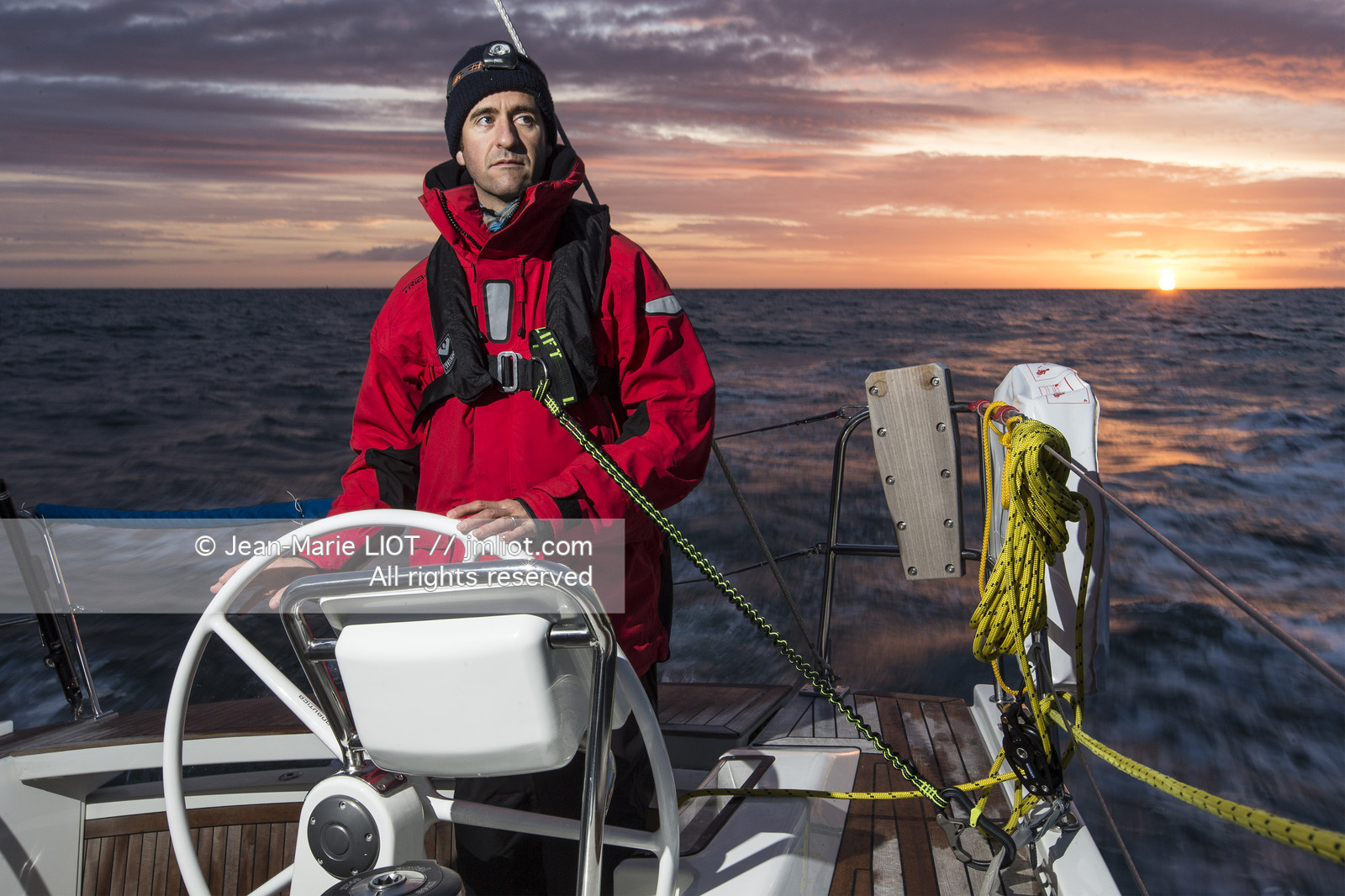 VOILE MAGAZINE - 100 MILLES A BORD