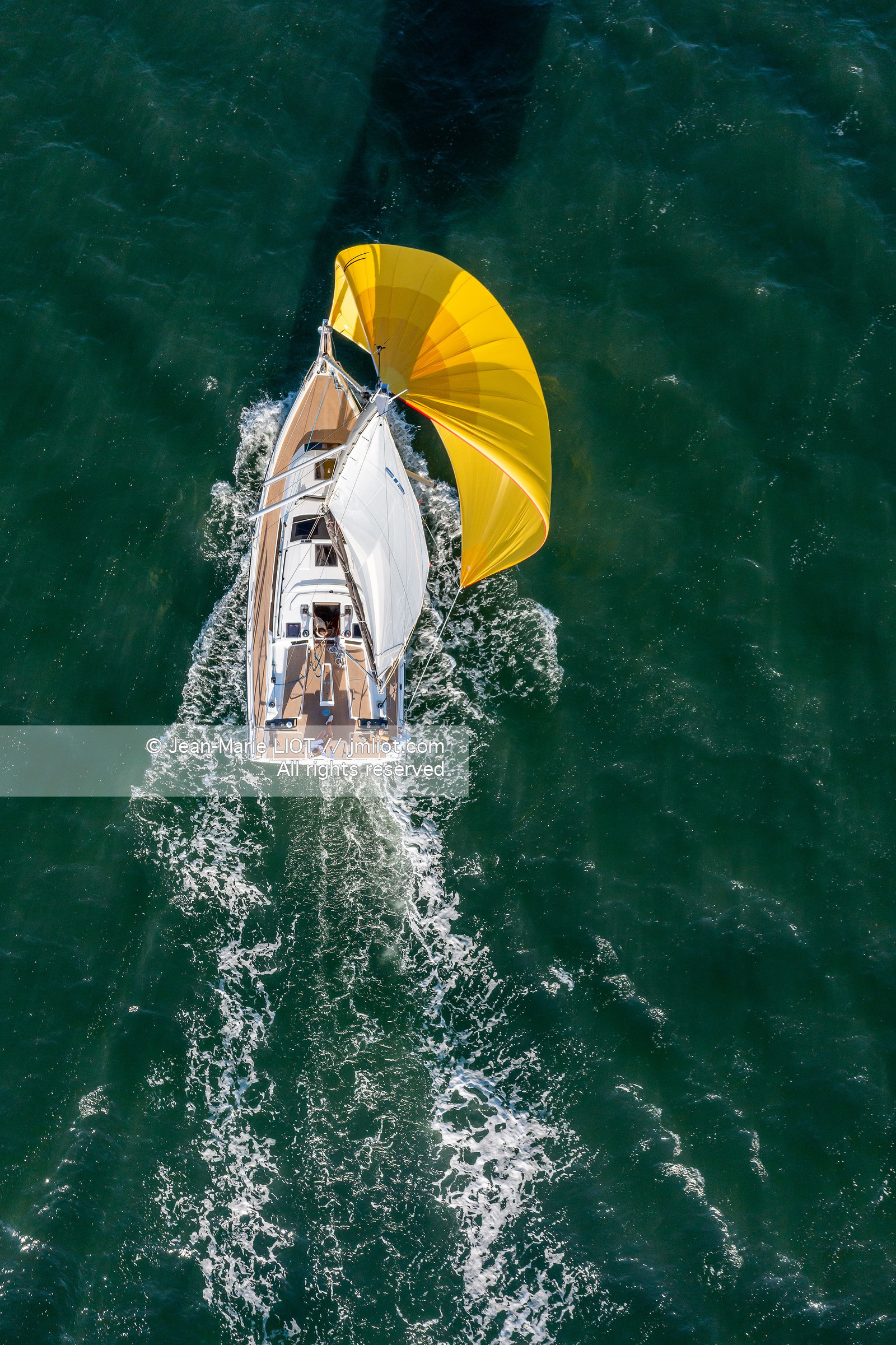 DUFOUR YACHTS 2022 - DUFOUR 37