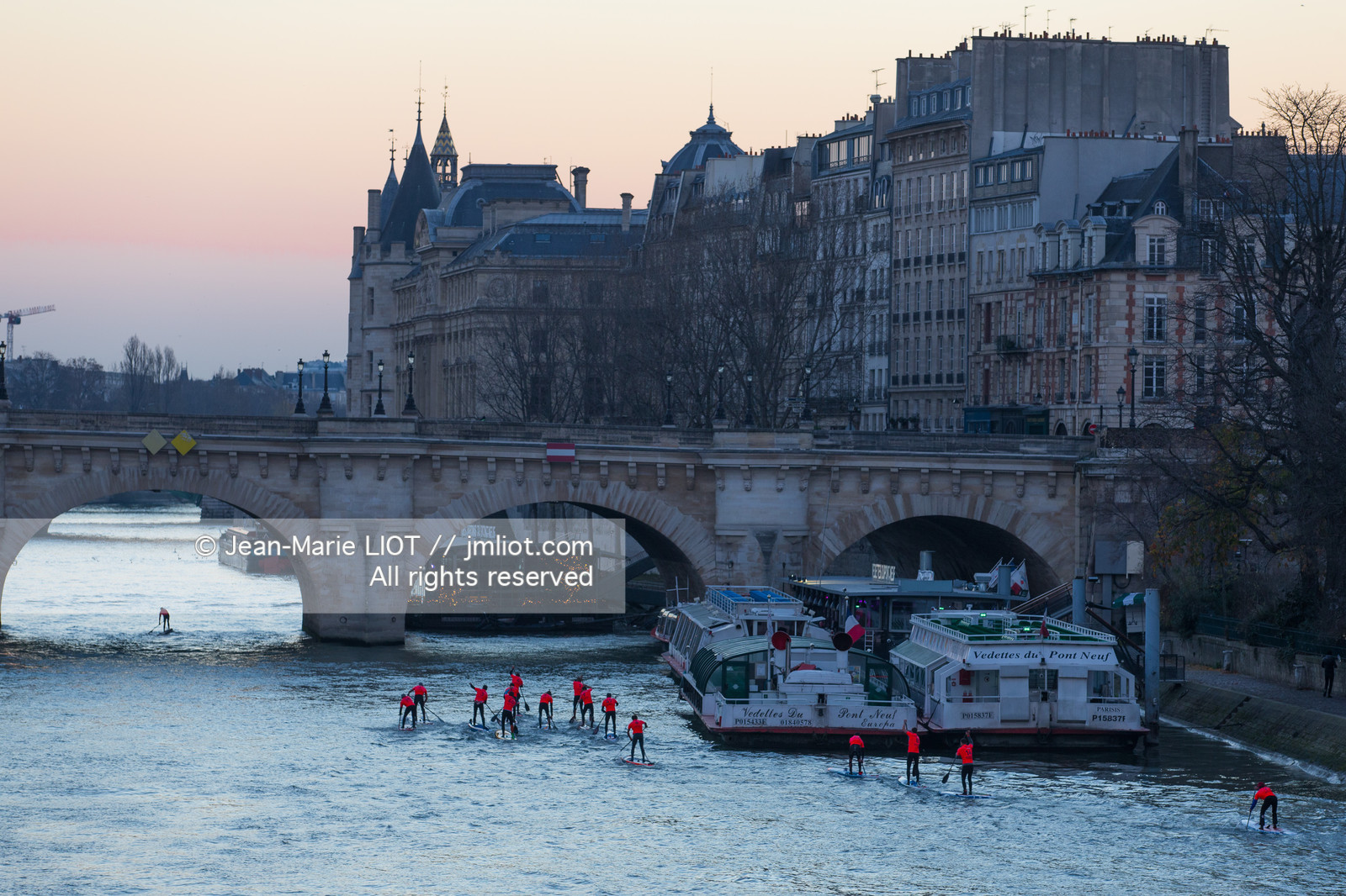 PADDLE - LA SEINE - PARIS
