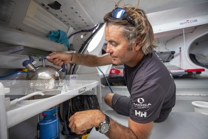 YANNICK BESTAVEN 2020 - IMOCA MAITRE COQ