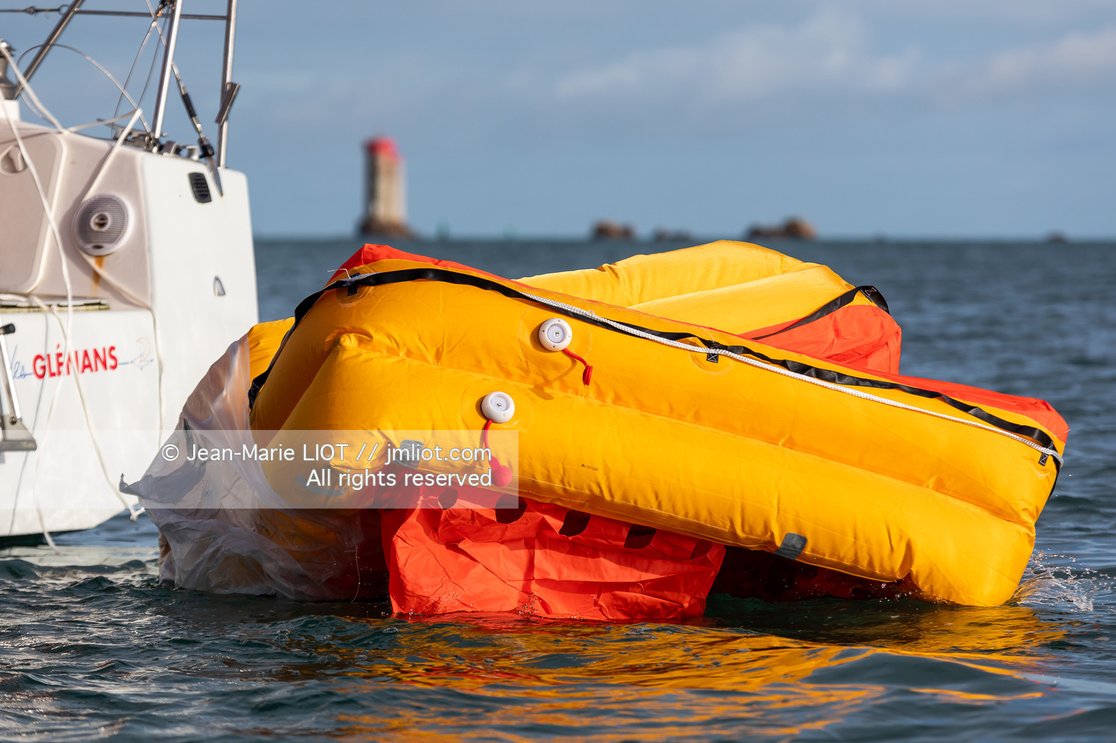 RADEAUX DE SURVIE - COMPARATIF