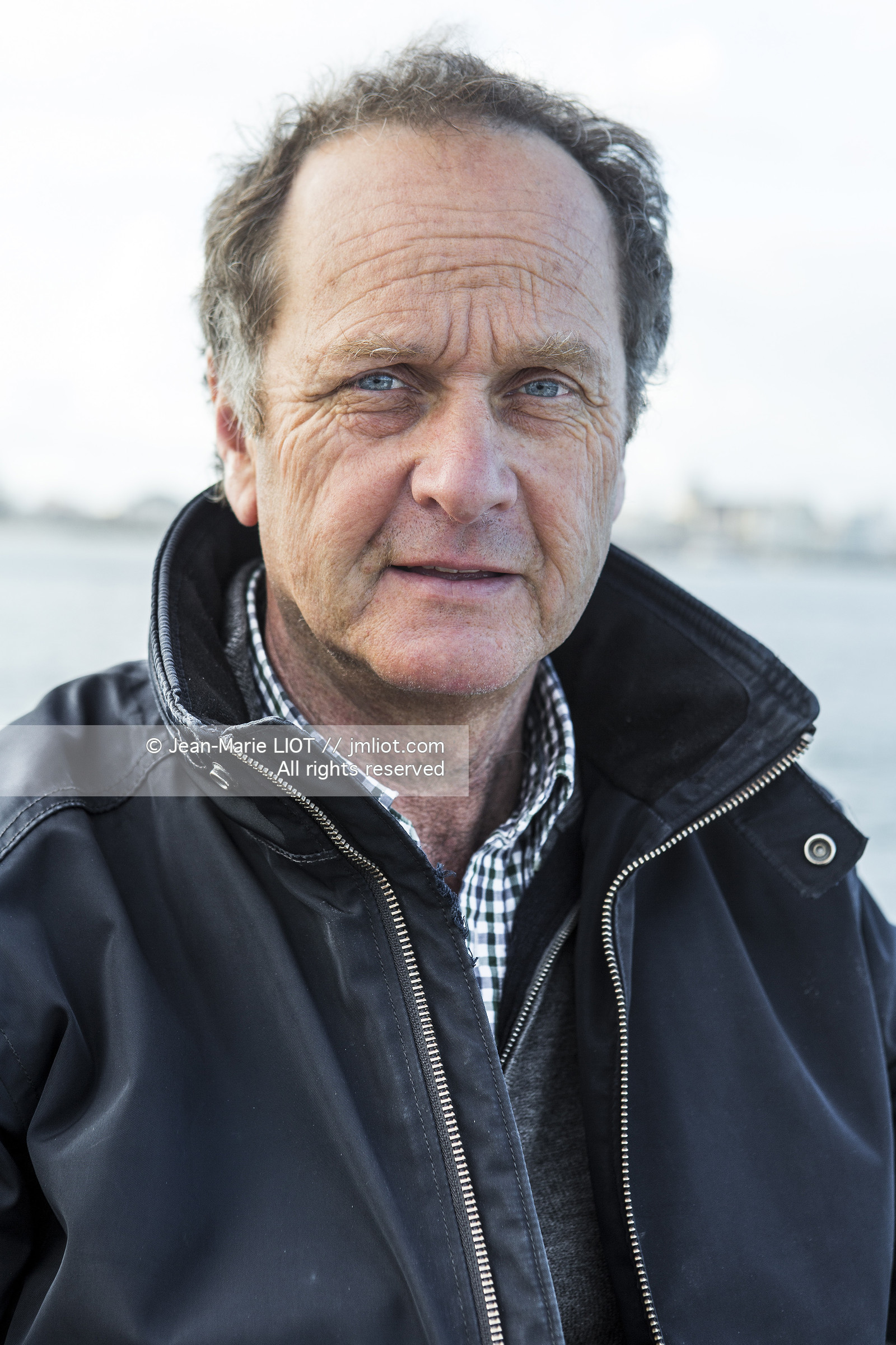 PRESTIGE YACHTS - PRESTIGE P360