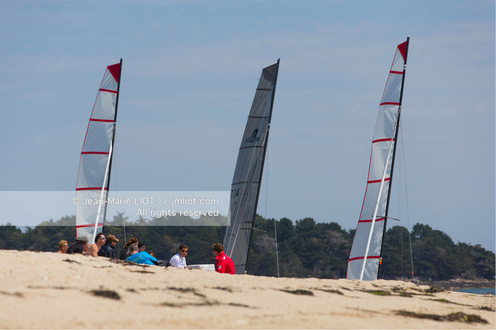 VOILES ET VOILIERS - RAID CATA EN BRETAGNE SUD