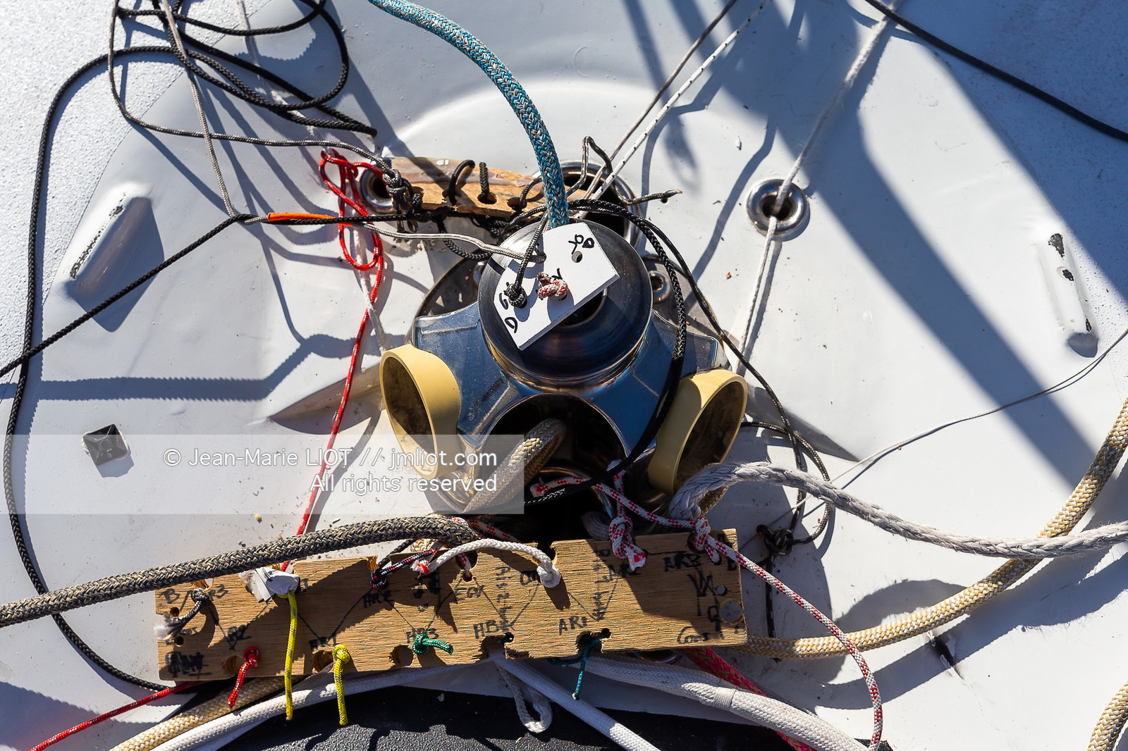 FABRICE AMEDEO - IMOCA NEWREST - ART & FENETRES 2020