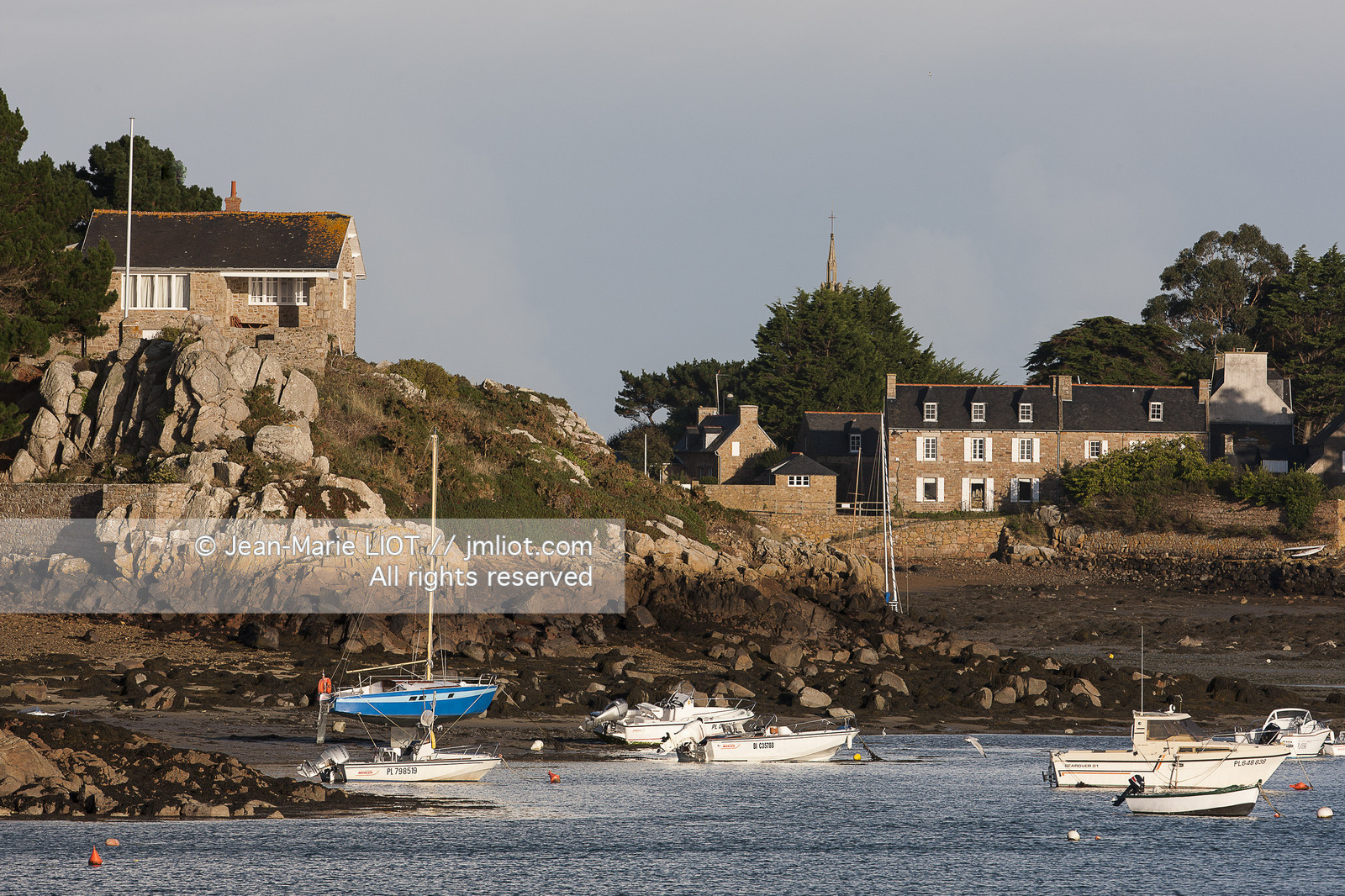 VOILE MAGAZINE 10 09