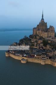 LE MONT SAINT MICHEL - LA MAREE DU SIECLE